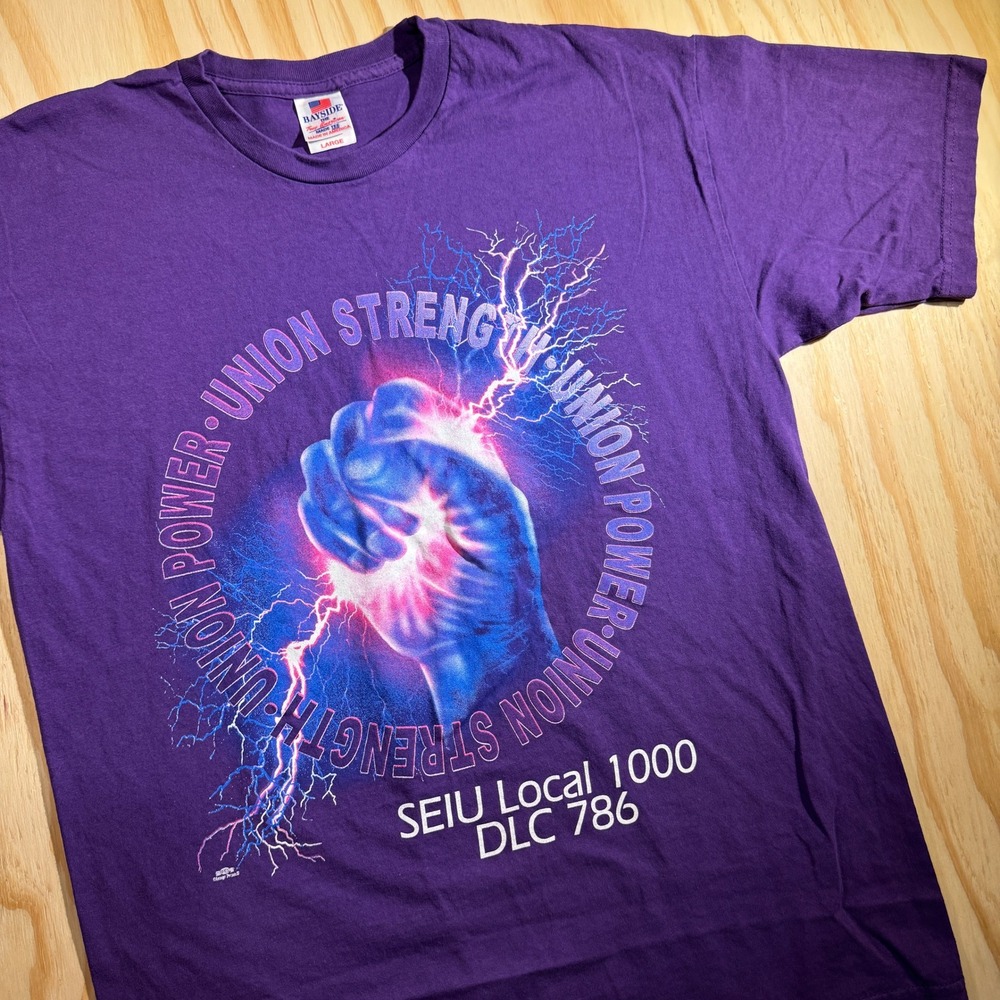 Bayside Men's T-Shirt Purple SEIU Local 1000 Union Fist Lightning Graphic Size L